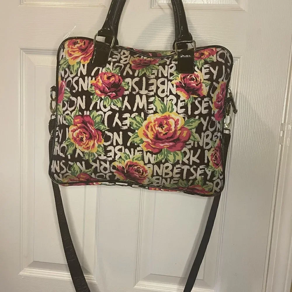 Betsey Johnson Nylon colorful large laptop shoulder bag black patent trim &strap - Picture 5 of 14